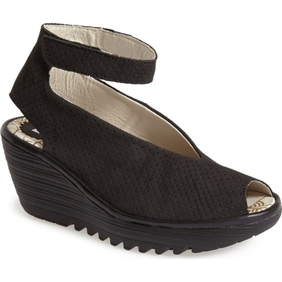 fly black wedge sandals